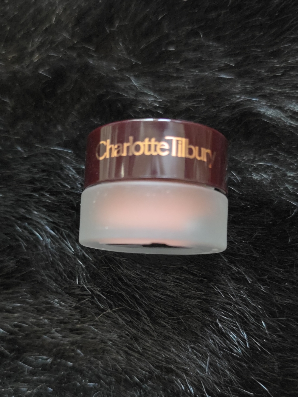 Charlotte Tilbury Cream Eye Shadow Pot in Soft Pink with Burgundy Lid